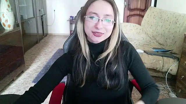 Luna_Nectar Adlı Modelin Canlı XXX Sohbeti