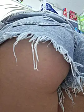 Chatroom XXX en direct de Katia_sweetx