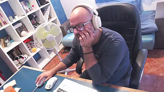 XXX chat uživo modela ravingr4d4