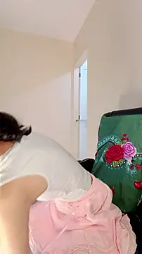 WetVirginPussy's Live XXX Chat