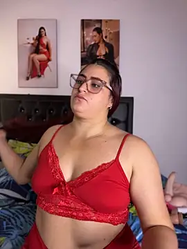 ChloeeLaurent Chat XXX in diretta