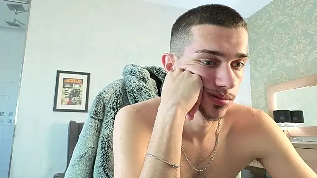 Živý XXX chat KaydenDrew