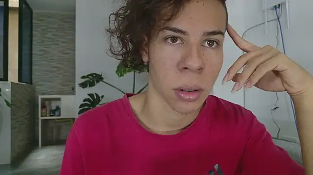 grey___27 élő XXX-chatje
