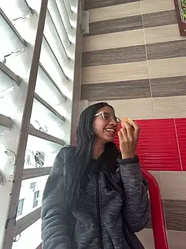 XXX chat uživo modela ScarletEvanss_
