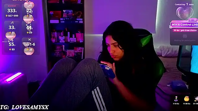Lovelyamyy – Live XXX-chat