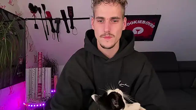 Cookieboy88 Live XXX-Chat
