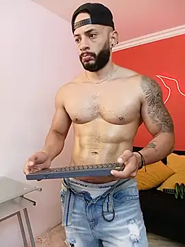 Mike_savage3のウェブカメラショー