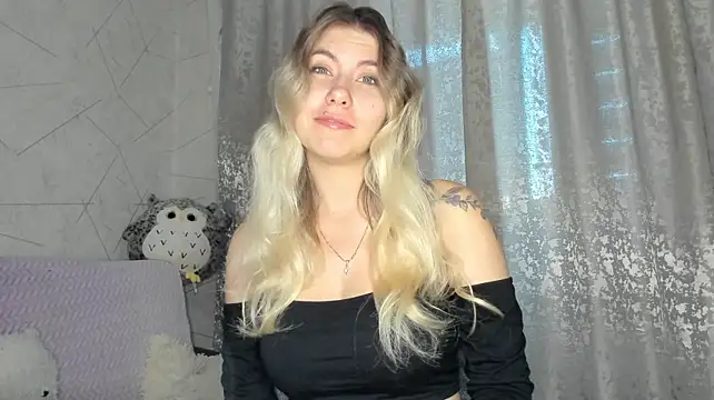 KatieLesco's Live XXX Chat