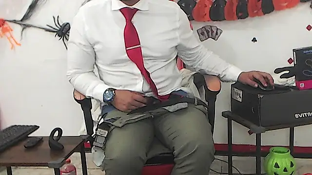 Онлайн чат XXX KalethBigDick