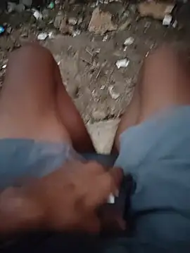 RAYI_Queen_4 Adlı Modelin Canlı XXX Sohbeti