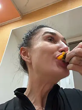 Chat +18 de AriannaCruise ao vivo