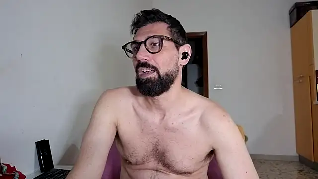 RyuKenZen Live XXX-chat