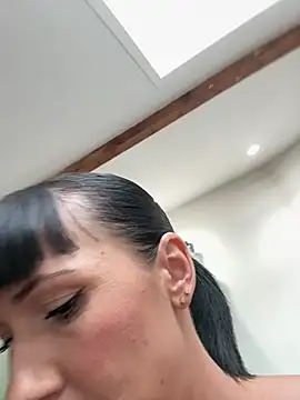 Chat +18 de lola_tentatiion ao vivo