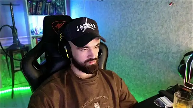 _Serious_Man – Naživo XXX chat