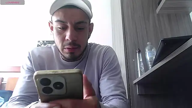 Taylor_DiamondBoy: онлайн-секс-чат
