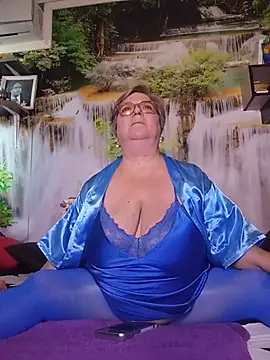 QueenPammy1 Chat XXX live