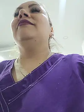 -Zoe-1: онлайн-секс-чат