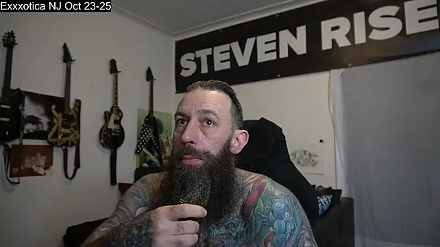Živý XXX chat StevenRiseNYC