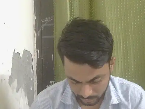 צ'אט XXX בשידור חי של Stubborndesiboy