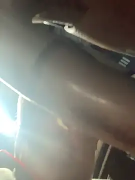  צ'אט XXX בשידור חי של prekumstud