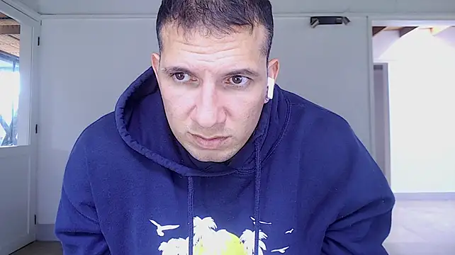 Shane_Clay Live XXX-chat