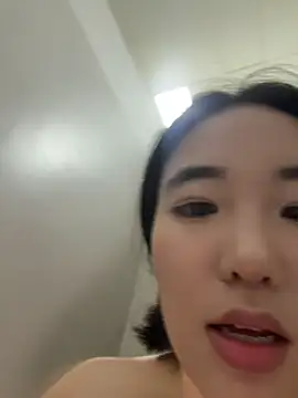 lucy2027 Live XXX-chat
