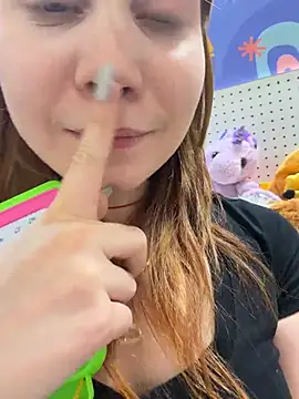 SlavicCandy's Live XXX Chat