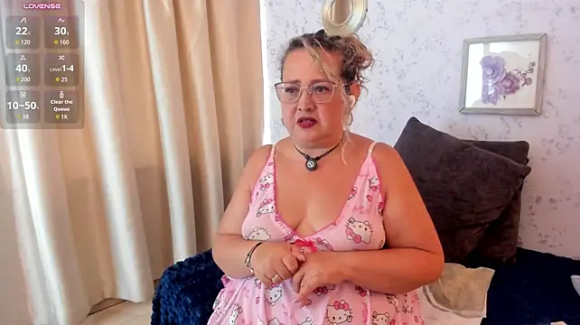 Martinacurvy_'s Live XXX Chat