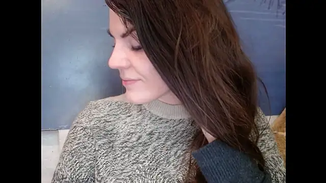 AliceTailor Show in webcam