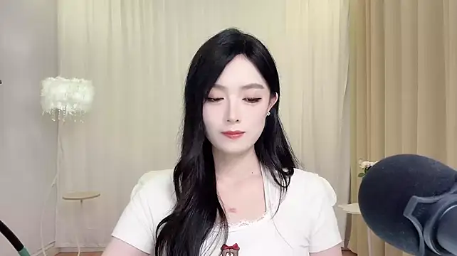צ'אט XXX בשידור חי של LiLy0608