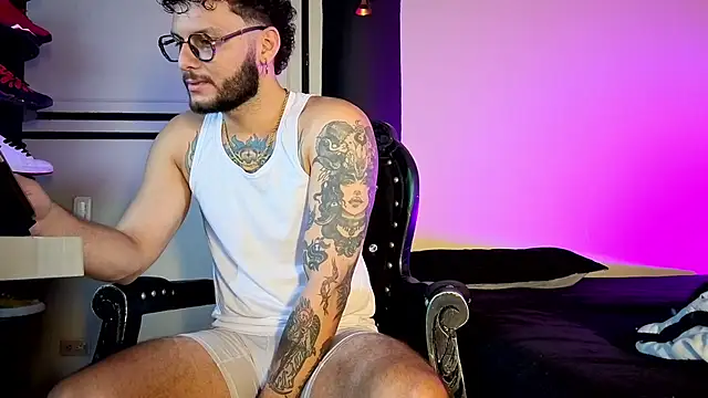 Chat XXX en directo de Tadeo_Prieto_