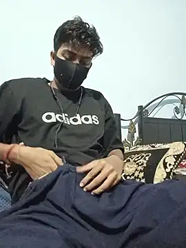 hotyboy_89 即時 XXX 聊天
