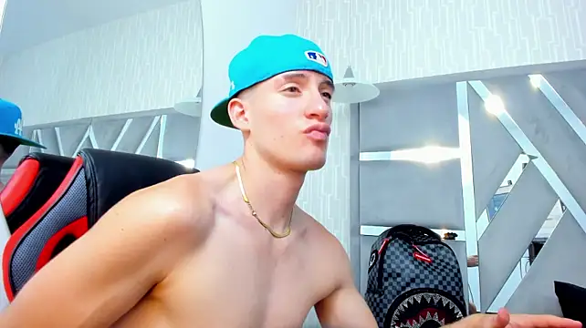 hunterheat__ Chat XXX in diretta