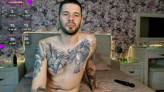 coupleeyess Chat XXX in diretta