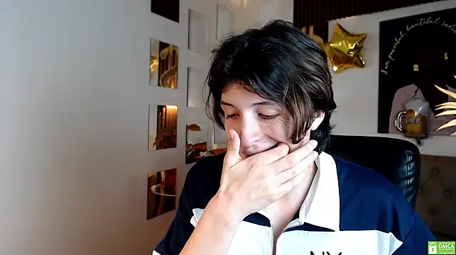 Marcoviolet Adlı Modelin Canlı XXX Sohbeti