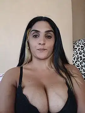 Eroticindian07's Live XXX Chat