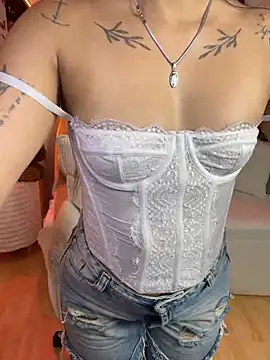 la_monitora 现场XXX聊天