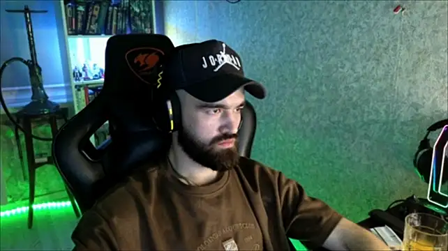 _Serious_Man Live XXX-chat