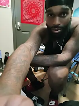 צ'אט XXX בשידור חי של yummybbc