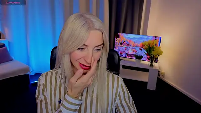 EllisSkyy's Live XXX Chat