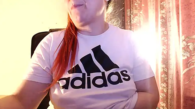 NymphoQueenn's Live XXX Chat
