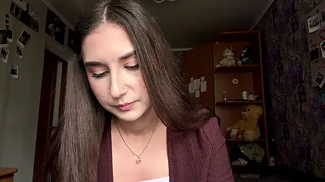Chat XXX Live KittyNoSkirty