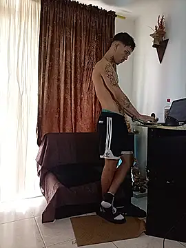 HannibalLester 现场XXX聊天