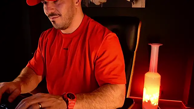 دردشة AngeloEric الجنسية المباشرة