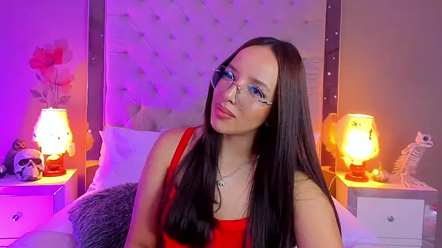 Chatroom XXX en direct de ValkyriaSteel