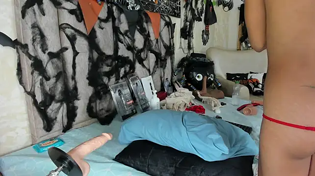Miaasummern Live XXX chat