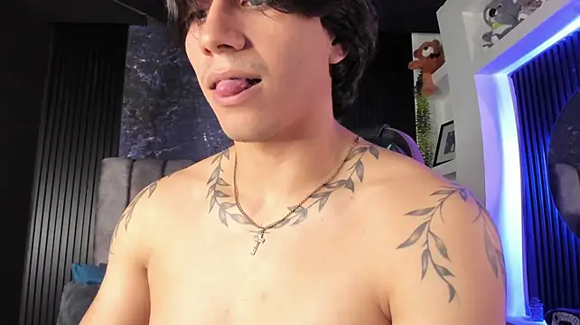 Chat +18 de Alexx_Cano_ ao vivo