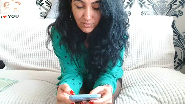 BellaVelvetNoir's Live XXX Chat