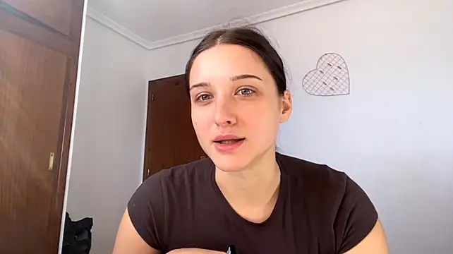 Chatroom XXX en direct de RoseDiebol