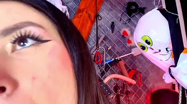 แชท XXX สดของ Mistress_lexi_bdsm